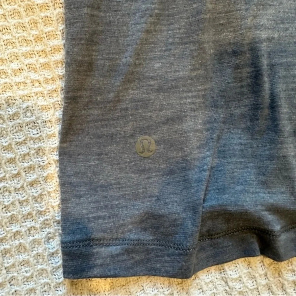 Lululemon Lululemon Run For Gold Tank size 2 Heathered Blue Denim / Deep Navy - Picture 9 of 9